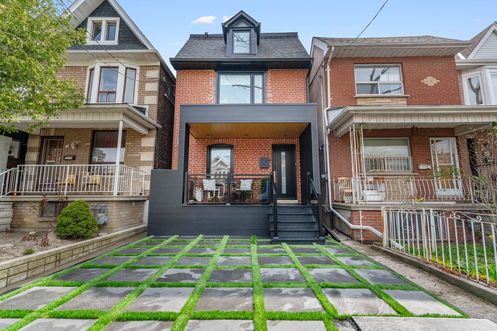719 St. Clarens Ave.