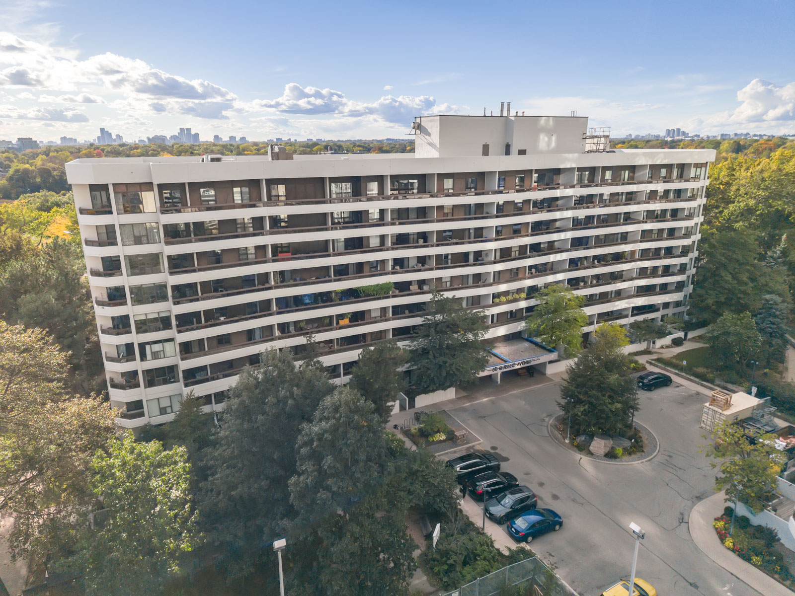 309-80 Quebec Ave.